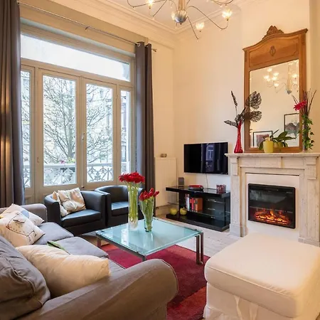 Ruim Woning In Centrum Tot 12 Personen 펜션 오스텐드