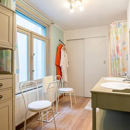 Сasa de vacaciones Ruim Woning In Centrum Tot 12 Personen